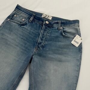 Free People Women's Straight Leg Jeans in Faded Blue Wash